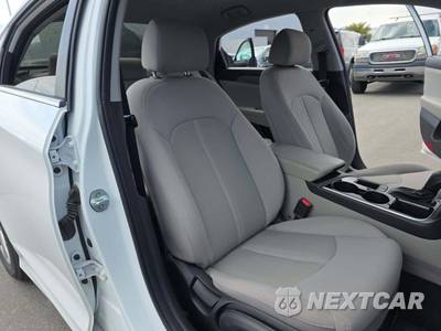 2018 Hyundai Sonata SE - zdjęcie 18 z 23 - miniatura