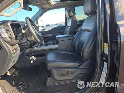 2026 Ford Super Duty F-350 Lariat Crew Cab Medium Bed - zdjęcie 6 z 20 - miniatura
