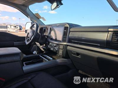2026 Ford Super Duty F-350 Lariat Crew Cab Medium Bed - zdjęcie 19 z 20 - miniatura