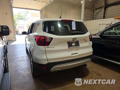 2019 Ford Escape SE - zdjęcie 2 z 24 - miniatura
