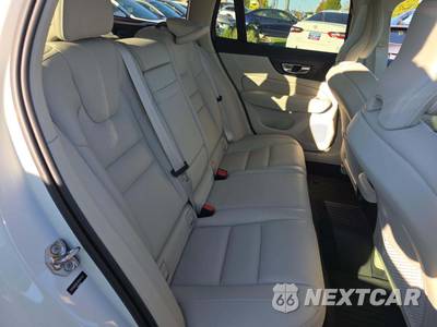2022 Volvo V60 Cross Country T5 - zdjęcie 16 z 21 - miniatura