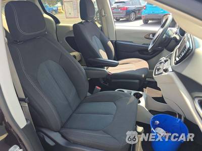 2023 Chrysler Voyager LX 121.6" WB - zdjęcie 16 z 20 - miniatura