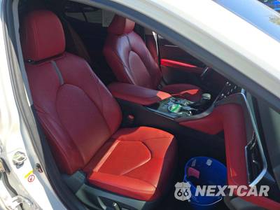 2018 Toyota Camry XSE - zdjęcie 15 z 25 - miniatura