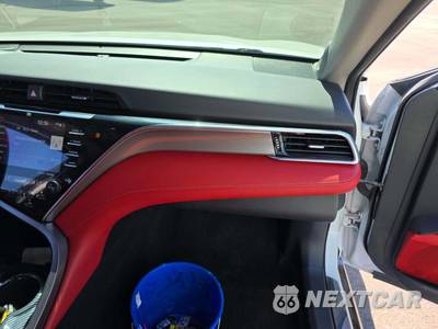 2018 Toyota Camry XSE - zdjęcie 16 z 25 - miniatura