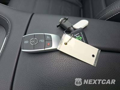 2026 Mercedes-Benz GLS 580 4MATIC - zdjęcie 5 z 19 - miniatura