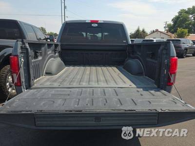 2019 Ford F-150 Lariat Crew Cab Short Bed - zdjęcie 14 z 24 - miniatura
