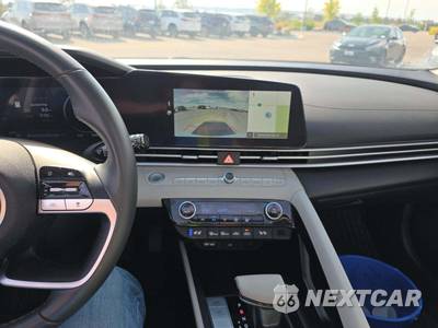 2025 Hyundai Elantra Hybrid Limited - zdjęcie 7 z 19 - miniatura