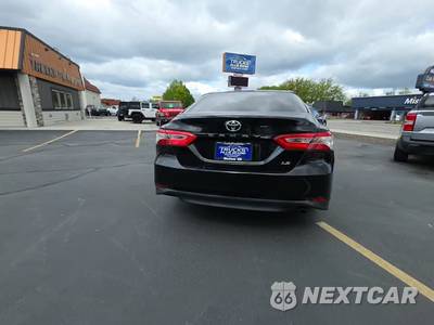 2018 Toyota Camry LE - zdjęcie 4 z 24 - miniatura
