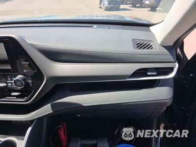 2024 Toyota Highlander LE - zdjęcie 17 z 18 - miniatura