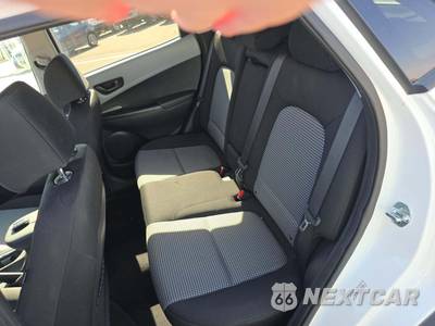 2021 Hyundai Kona SEL Plus - zdjęcie 10 z 18 - miniatura