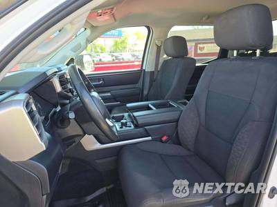 2024 Toyota Tundra SR5 Crew Cab Medium Bed - zdjęcie 6 z 22 - miniatura