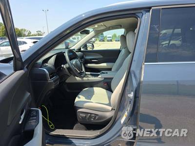 2026 Toyota Grand Highlander XLE - zdjęcie 3 z 22 - miniatura