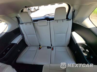2026 Toyota Grand Highlander XLE - zdjęcie 11 z 22 - miniatura