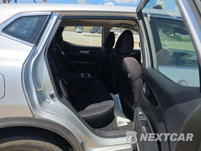 2022 Nissan Rogue Sport S - zdjęcie 13 z 28 - miniatura