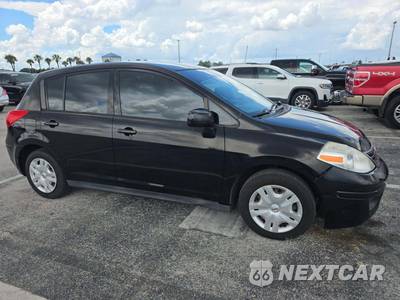 2012 Nissan Versa 1.8 S Hatchback - zdjęcie 4 z 22 - miniatura