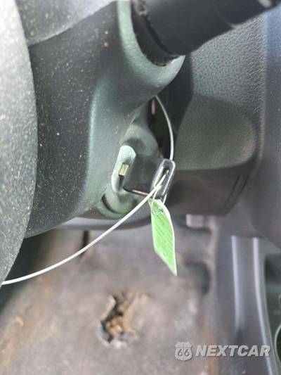 2012 Nissan Versa 1.8 S Hatchback - zdjęcie 8 z 22 - miniatura