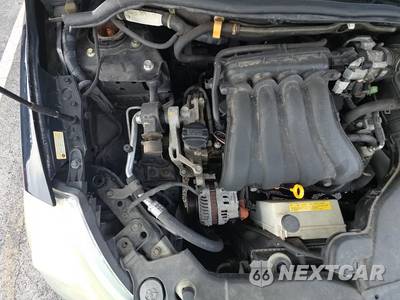 2012 Nissan Versa 1.8 S Hatchback - zdjęcie 21 z 22 - miniatura