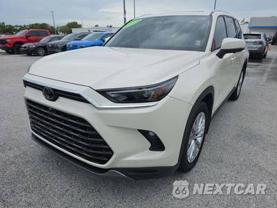 2024 Toyota Grand Highlander Platinum - zdjęcie 1 z 24 - miniatura