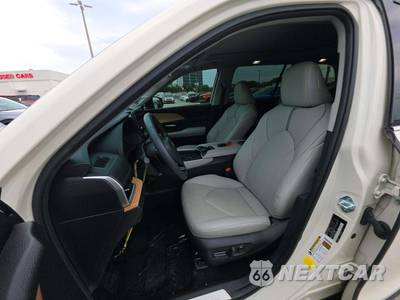 2024 Toyota Grand Highlander Platinum - zdjęcie 6 z 24 - miniatura