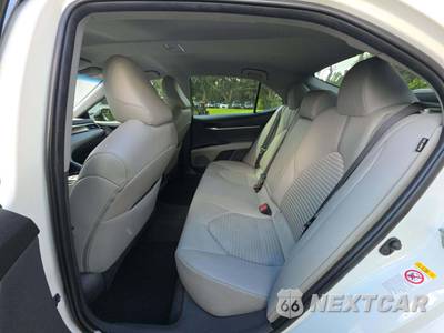 2018 Toyota Camry SE - zdjęcie 13 z 25 - miniatura