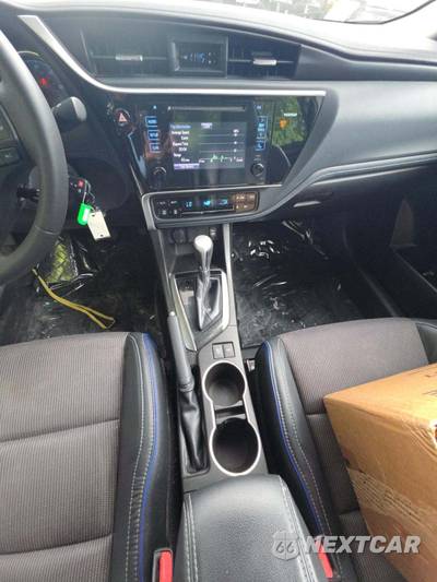2017 Toyota Corolla SE Sedan - zdjęcie 10 z 28 - miniatura