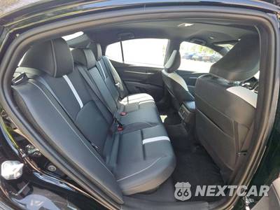 2026 Toyota Camry SE - zdjęcie 16 z 23 - miniatura