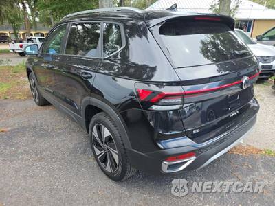 2025 Volkswagen Taos SE - zdjęcie 2 z 22 - miniatura
