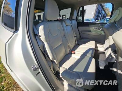 2021 Volvo XC90 Recharge Plug-In Hybrid T8 Inscription 7-Passenger - zdjęcie 17 z 27 - miniatura