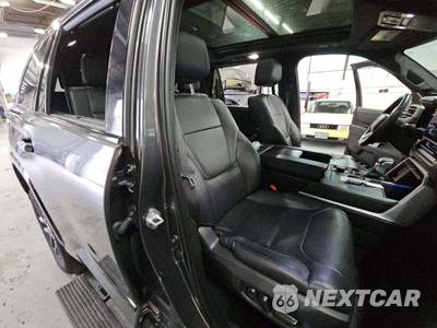 2023 Toyota Sequoia Platinum - zdjęcie 19 z 23 - miniatura