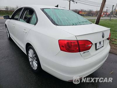 2013 Volkswagen Jetta SEL Sedan w/Navigation - zdjęcie 2 z 25 - miniatura