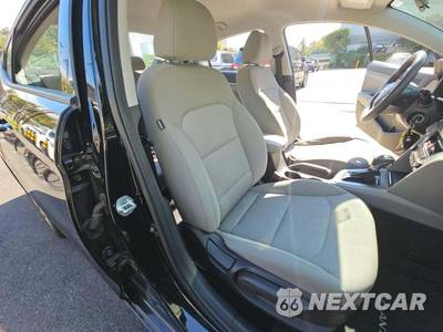 2018 Hyundai Elantra SEL Sedan - zdjęcie 18 z 27 - miniatura