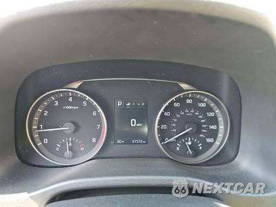 2018 Hyundai Elantra SEL Sedan - zdjęcie 9 z 27 - miniatura