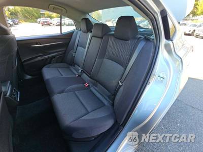 2025 Toyota Camry LE - zdjęcie 13 z 23 - miniatura