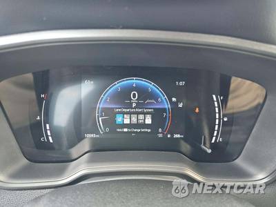 2026 Toyota Corolla Cross LE - zdjęcie 9 z 21 - miniatura