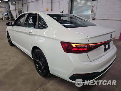 2025 Volkswagen Jetta SE - zdjęcie 2 z 23 - miniatura