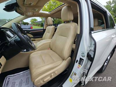 2017 Toyota Highlander Hybrid Limited - zdjęcie 6 z 24 - miniatura