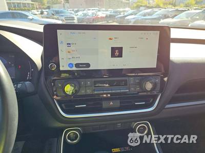 2024 Toyota Grand Highlander XLE - zdjęcie 10 z 23 - miniatura