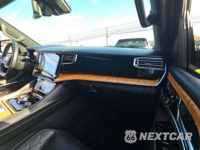 2022 Jeep Grand Wagoneer Series III - zdjęcie 20 z 27 - miniatura