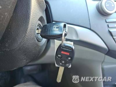 2011 Honda Accord Sedan LX - zdjęcie 8 z 21 - miniatura