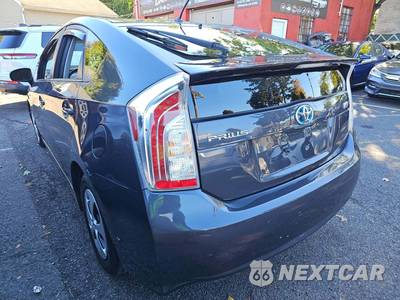2014 Toyota Prius Two - zdjęcie 2 z 24 - miniatura