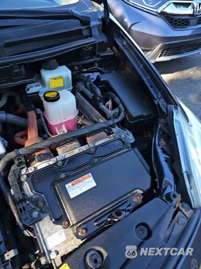 2014 Toyota Prius Two - zdjęcie 24 z 24 - miniatura