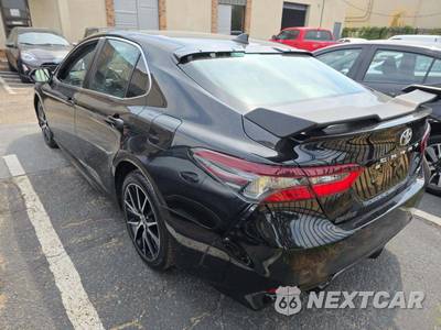 2023 Toyota Camry SE - zdjęcie 2 z 22 - miniatura