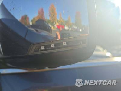 2012 Chrysler Town & Country Limited 121.2" WB - zdjęcie 27 z 50 - miniatura