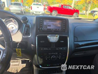 2012 Chrysler Town & Country Limited 121.2" WB - zdjęcie 7 z 50 - miniatura