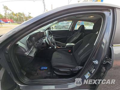 2025 Hyundai Elantra SEL Convenience - zdjęcie 3 z 23 - miniatura