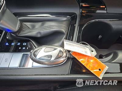 2025 Hyundai Elantra SEL Convenience - zdjęcie 5 z 23 - miniatura