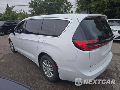 2026 Chrysler Pacifica Select 121.6" WB - zdjęcie 2 z 22 - miniatura