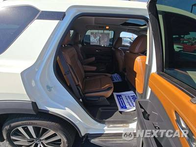 2023 Nissan Pathfinder Platinum - zdjęcie 14 z 22 - miniatura