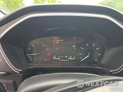 2021 Ford Escape SEL - zdjęcie 6 z 20 - miniatura