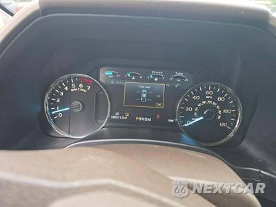 2018 Ford F-150 Lariat Extended Cab Medium Bed w/Rear Doors - zdjęcie 6 z 22 - miniatura